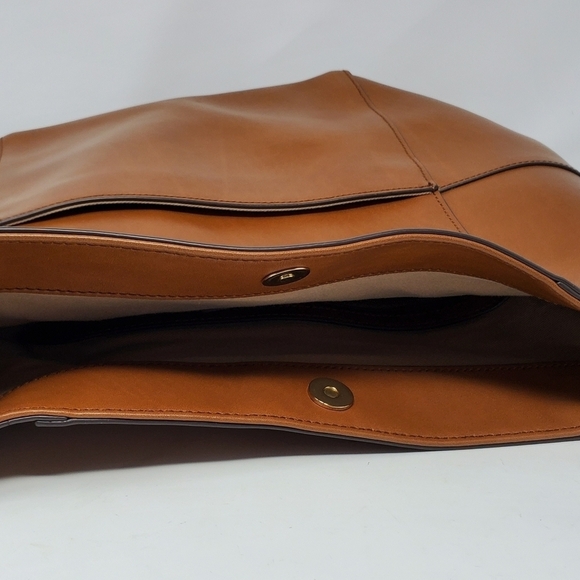 G.I.L.I Genuine Leather Satchal in Tan - Picture 16 of 16